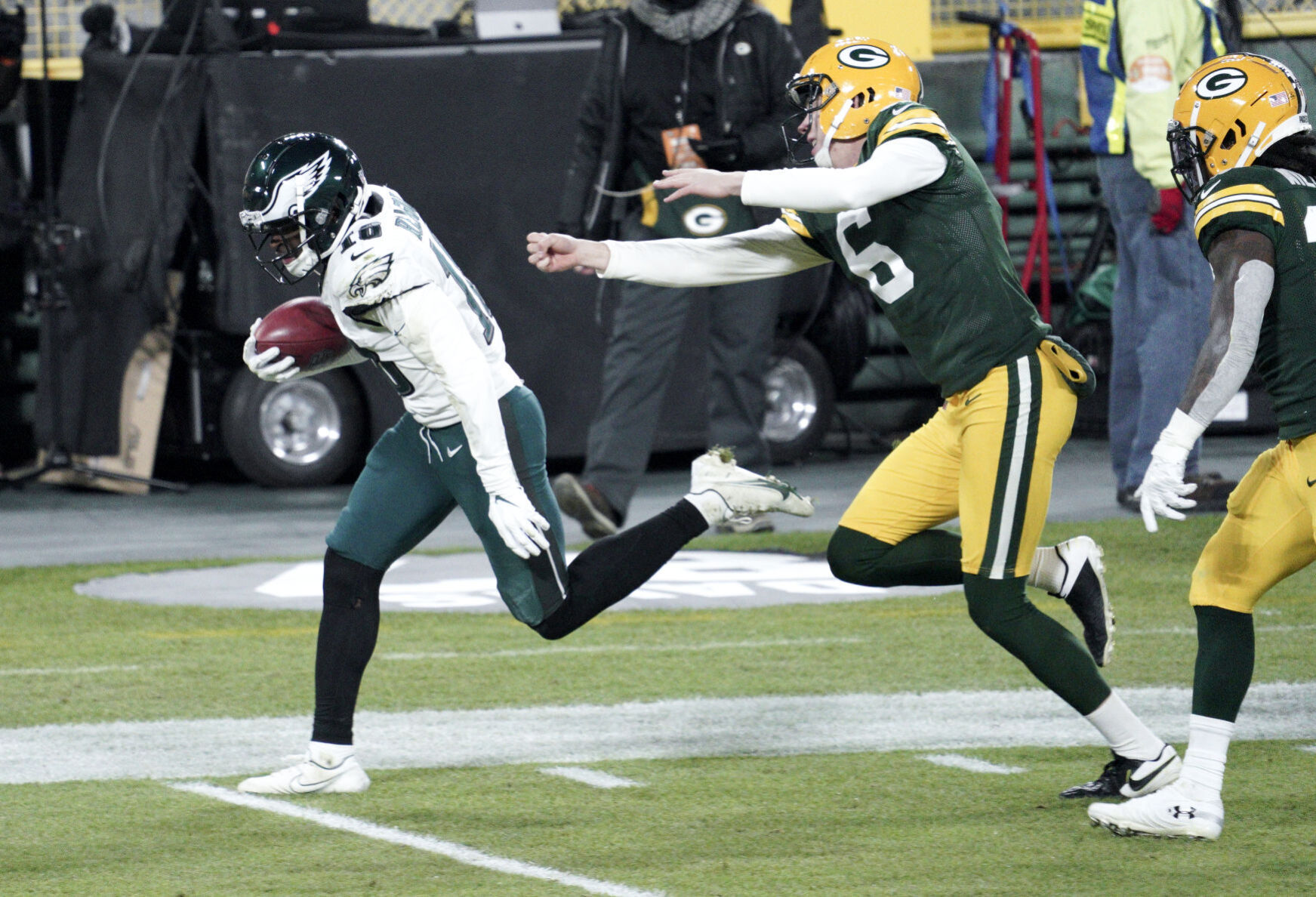 Packers 30, Eagles 16